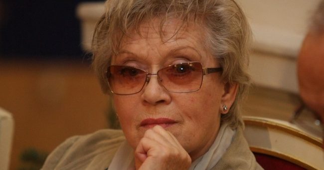 Состояние больной коронавирусом Алисы Фрейндлих не улучшается