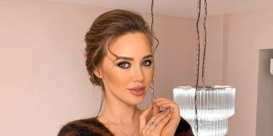 Анастасия Костенко ответила на вопрос о старшей дочке мужа: «Не являюсь злой мачехой»