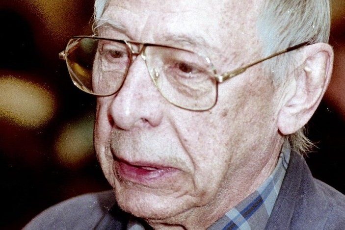 Евгения Добровольская: «Олег Ефремов умирал, ходил с аппаратиком, но ставил спектакли»