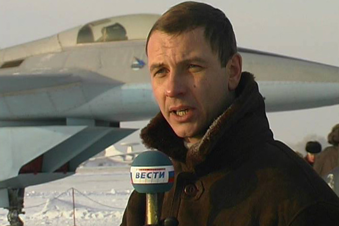 В 90-е Самолетов уже работал спецкором «Вестей»