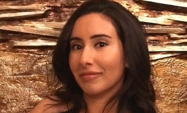 индийские военные умышленно похитили дочь эмира Дубая Латифу для обмена на коррупционера, HELLO! Russia