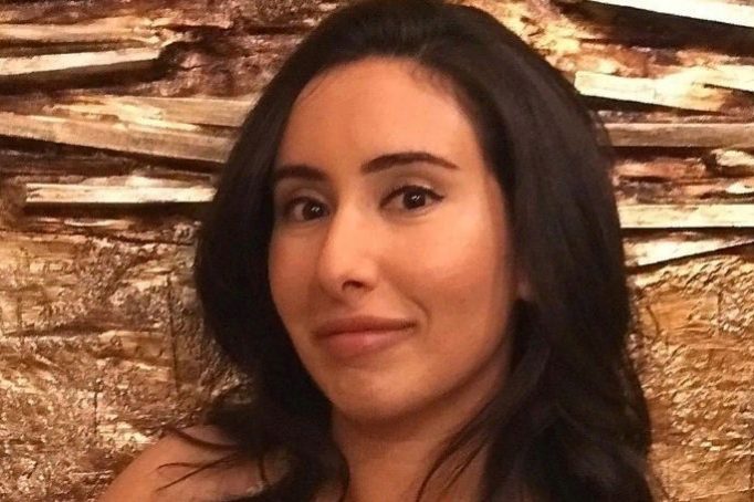 индийские военные умышленно похитили дочь эмира Дубая Латифу для обмена на коррупционера, HELLO! Russia