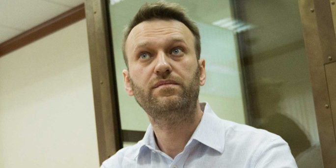 блогер проведет в колонии общего режима 2,8 года :: Общество :: Дни.ру