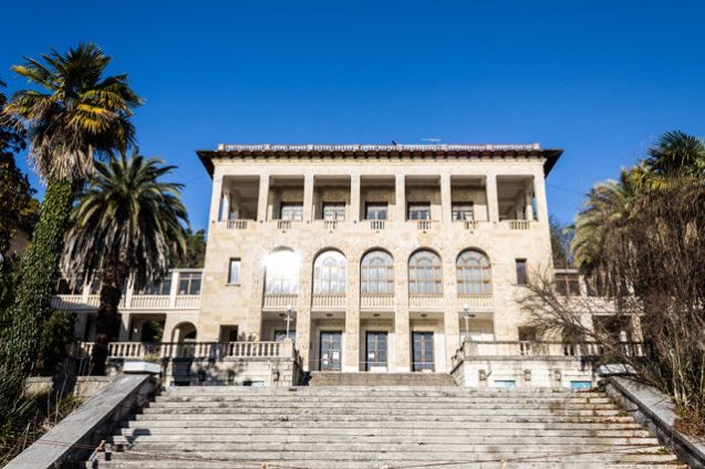 Путин подписал закон о льготах для компаний при оплате курортного лечения | В России | Политика