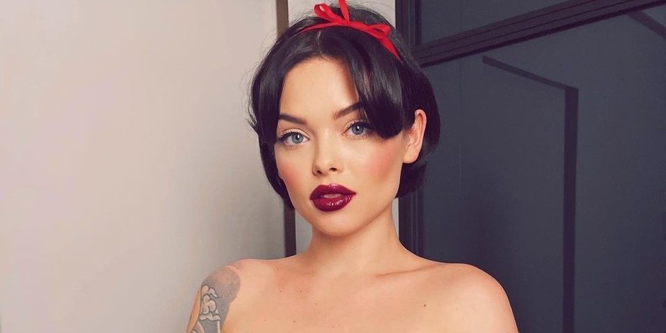 Ящук: «Во время секса думала, как выглядит грудь. Была огромная ареола и соски не стояли!»