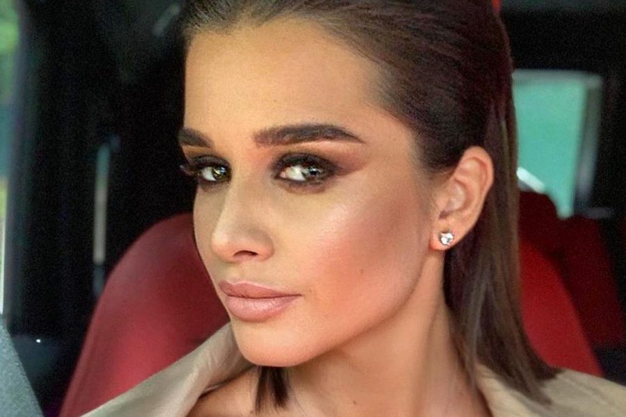 «Как не стыдно?»: Бородина показала, как ее дочь ведет себя за столом