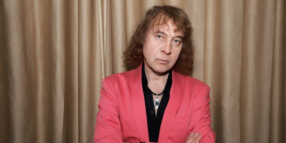 Александр Добрынин: «Если бы не было кота, я бы сделал что-то с собой после смерти мамы»