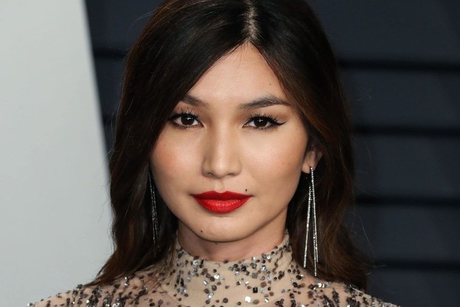 «Безумно молодые азиаты»: секреты красоты Джеммы Чан, которая в 38 выглядит на 20