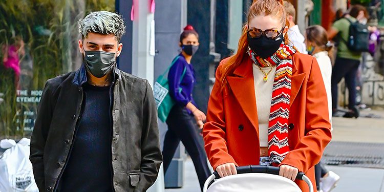 Джиджи Хадид и Зейн Малик на прогулке с дочерью в Нью-Йорке, HELLO! Russia