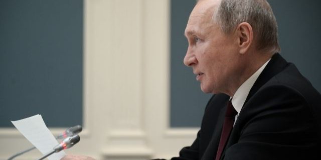 Путин вакцинируется от коронавируса 23 марта | Все о коронавирусе | Здоровье