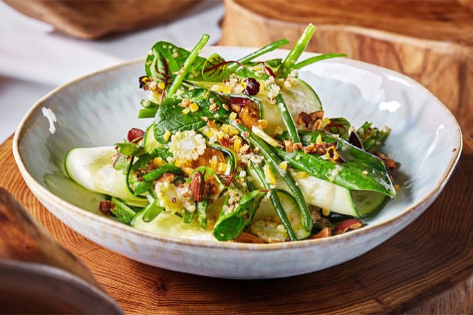 салат из киноа, цукини и кумквата, HELLO! Russia