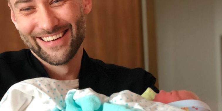 Шепелев о первой фотосессии новорожденного: «Бабушки слезами умиления умоются» — Звезды