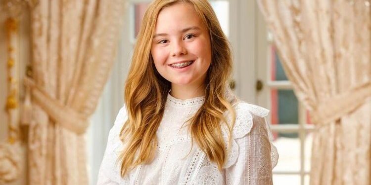 Опубликован новый портрет младшей дочери королевы Нидерландов Максимы к ее дню рождения