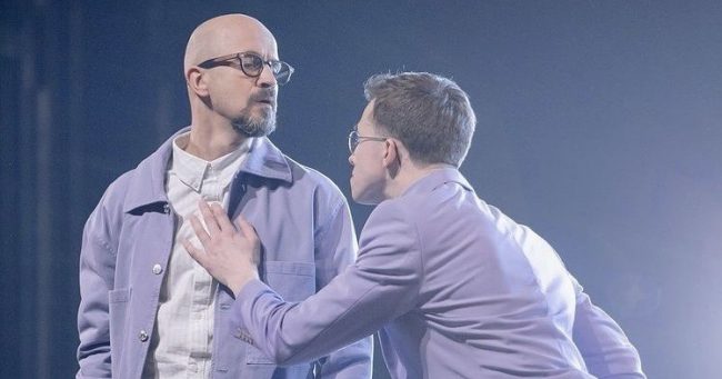 Зачем Егор Дружинин снял обручальное кольцо и кто покинул шоу: новый концерт «ТАНЦЫ» на ТНТ