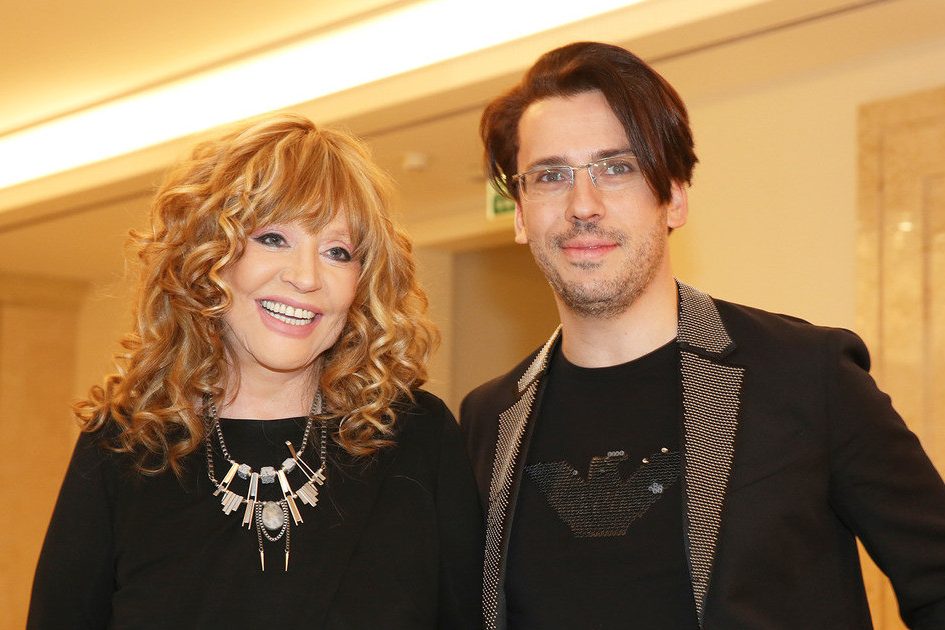 «Я надеюсь, вы не будете целоваться»: Максим Галкин приревновал Пугачеву к Скриптониту