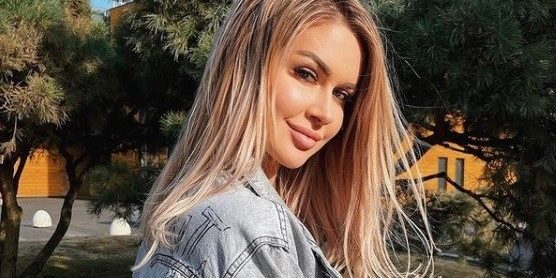 Марина Африкантова купила авто за почти 16 миллионов рублей