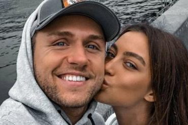 Влад Соколовский не смог вернуться в Россию из-за обстрела в Израиле — Звезды