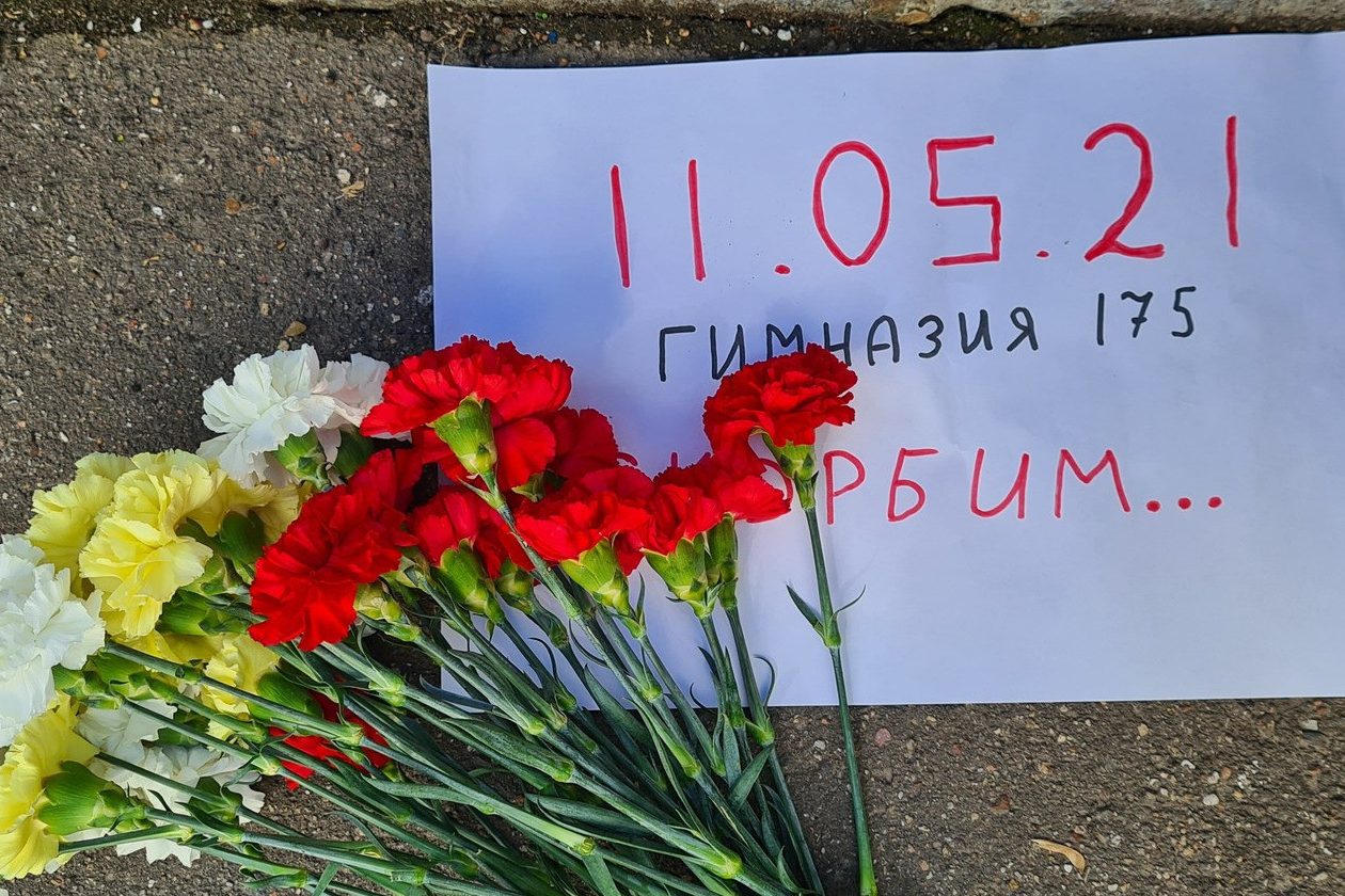 Мама девочки, убитой «казанским стрелком»: «Побежала домой с мыслями что-то сделать с собой»