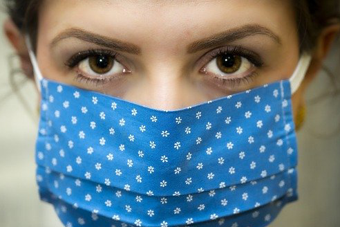 COVID−19: в России за сутки выявлено 7920 новых случаев — #Коронавирус