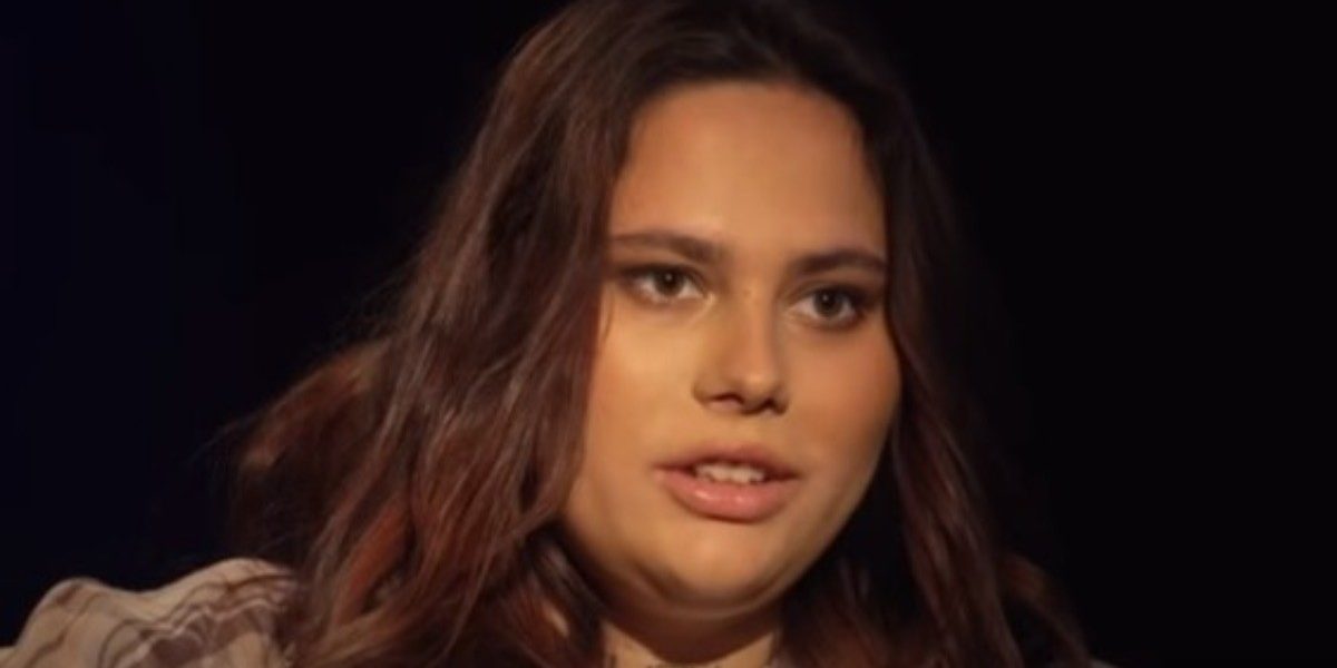 Звезда шоу «Пацанки» Настя Петрова: «Не считаю себя маугли, но хлеб ела под кроватью у бабушки»