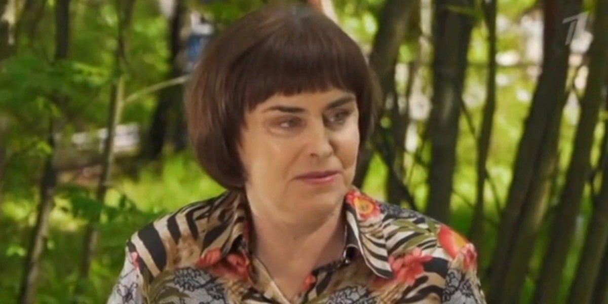 Диктор Алла Данько показала дачу, похожую на русский терем