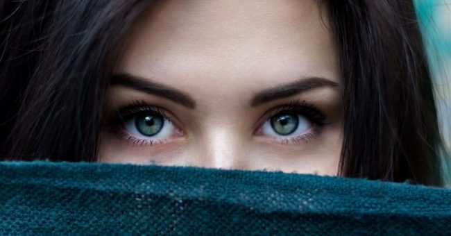 Кожа в панике: 3 небанальные причины появления акне — Красота