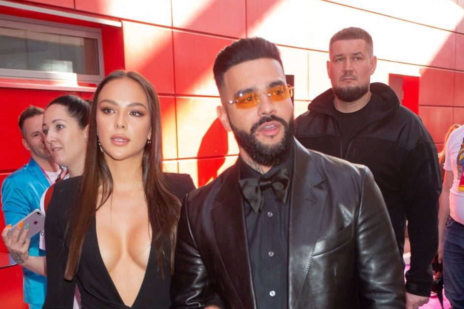 Браслет Cartier, подвески и часы: разбираем подарки Кати Сафаровой от Тимати за 27 миллионов