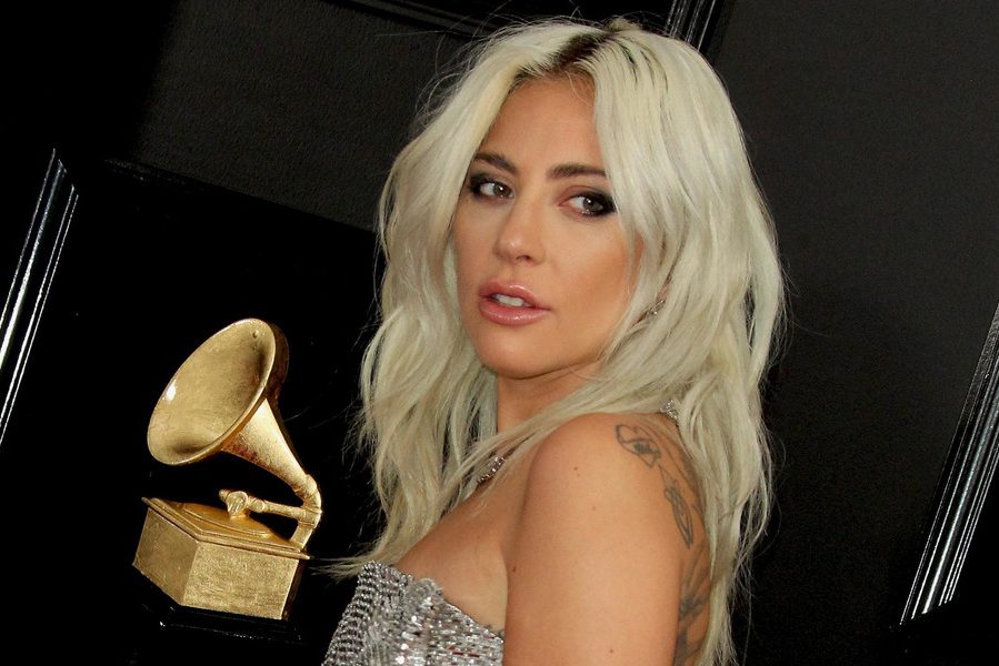 «Королева монстров» Леди Гага смыла макияж и стала «чистым ангелом»