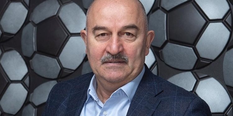 Станислав Черчесов покинул пост главного тренера сборной России по футболу