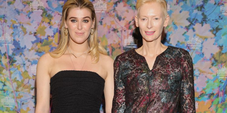 Часть 2″ в Каннах, HELLO! Russia