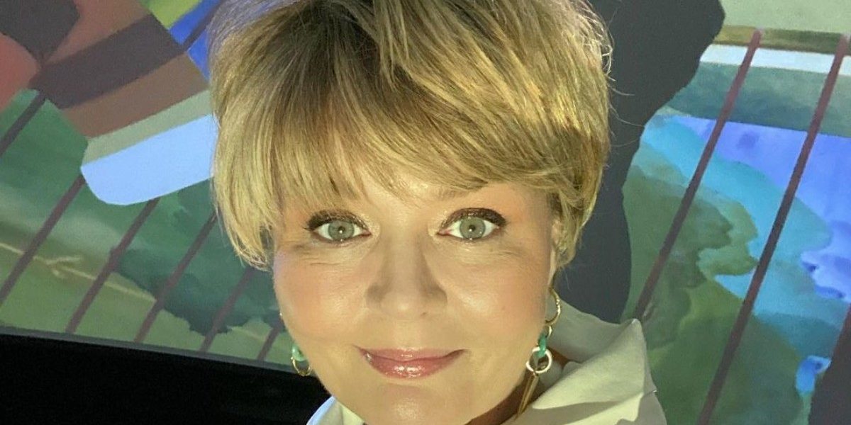 Юлия Меньшова: «Мне уже пишут: «Как не стыдно смеяться? 40 дней не прошло»