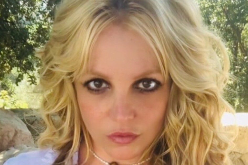 Бритни Спирс покидает сцену из-за опекунства отца