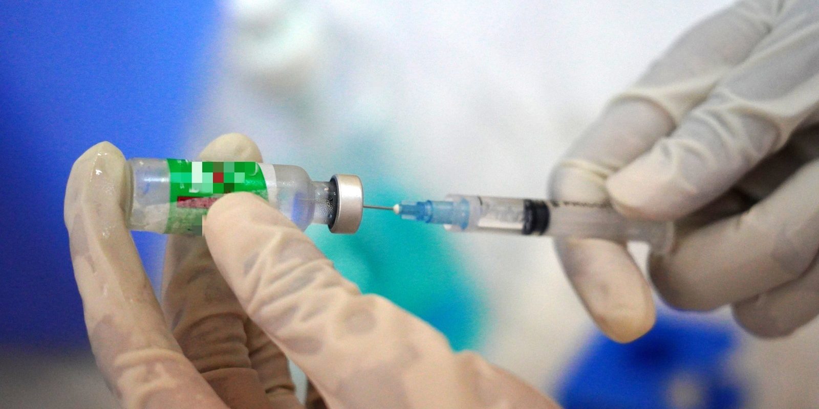 Вредна ли прививка от ковида беременным, пожилым, диабетикам, онкобольным. Развеиваем мифы