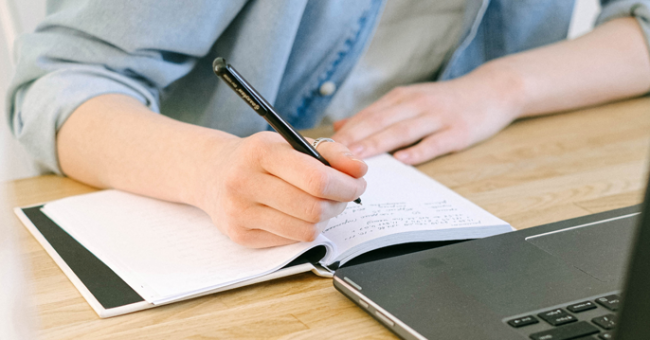 Вундеркинд: отец Алисы Тепляковой, сдавшей в 8 лет ЕГЭ, рассказал о ее обучении — Психология