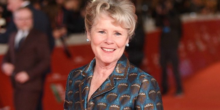 Звезда «Гарри Поттера» Имельда Стонтон в роли Елизаветы II: первый кадр, HELLO! Russia