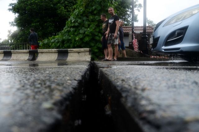 Последствия ливней и смерчей в Сочи | Фото | Общество