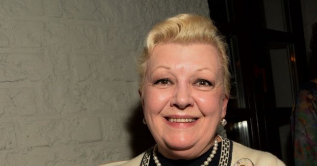 Наталья Дрожжина украла памятник со старого кладбища и установила его на могиле своей матери