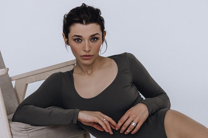 5 советов, как держать себя в форме, от Алины Астровской, HELLO! Russia