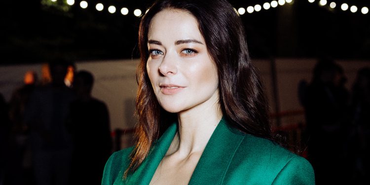 Марина Александрова, Анна Михалкова, Катерина Шпица с мужем и другие на закрытии кинофестиваля «Короче»