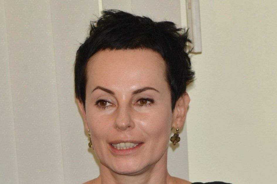 Ирина Апексимова: «Роман Виктюк написал коллективное письмо, чтобы я покинула его театр»