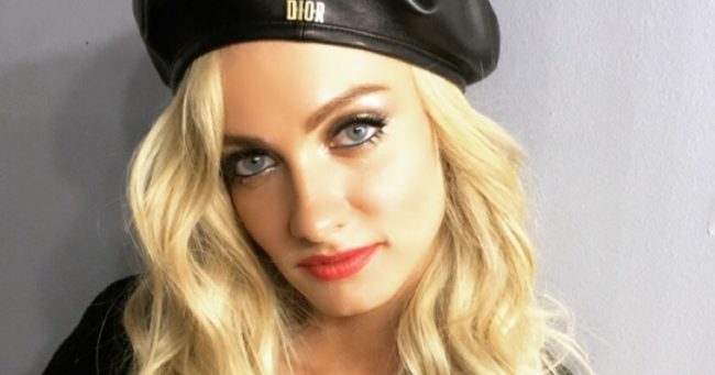 Рыдающая Полина Максимова рассказала о нападении