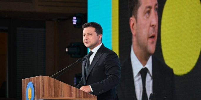 Владимир Зеленский хочет, чтобы его считали главным украинским русофобом – мнение эксперта :: Политика :: Дни.ру