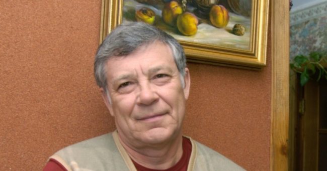 Дочь Николая Мерзликина избил бездомный, которому она помогала