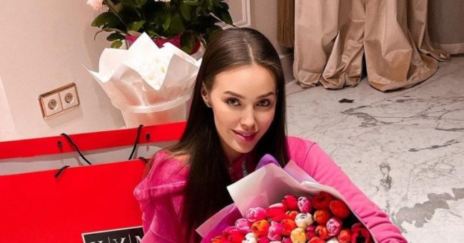 Беременная в третий раз Анастасия Костенко: «Ощущаю себя в теле очень пожилой старушки»