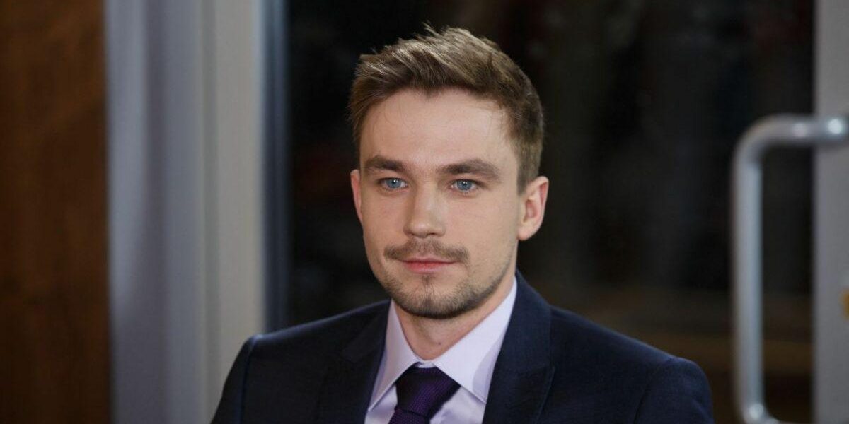 Александр Петров показал свою двухэтажную квартиру с сауной — Звезды