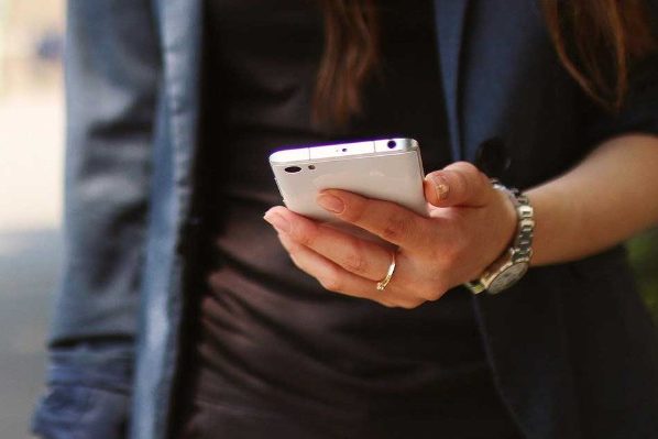 Юрист предупредил об уязвимости приложения для «Умного голосования» :: Политика :: Дни.ру