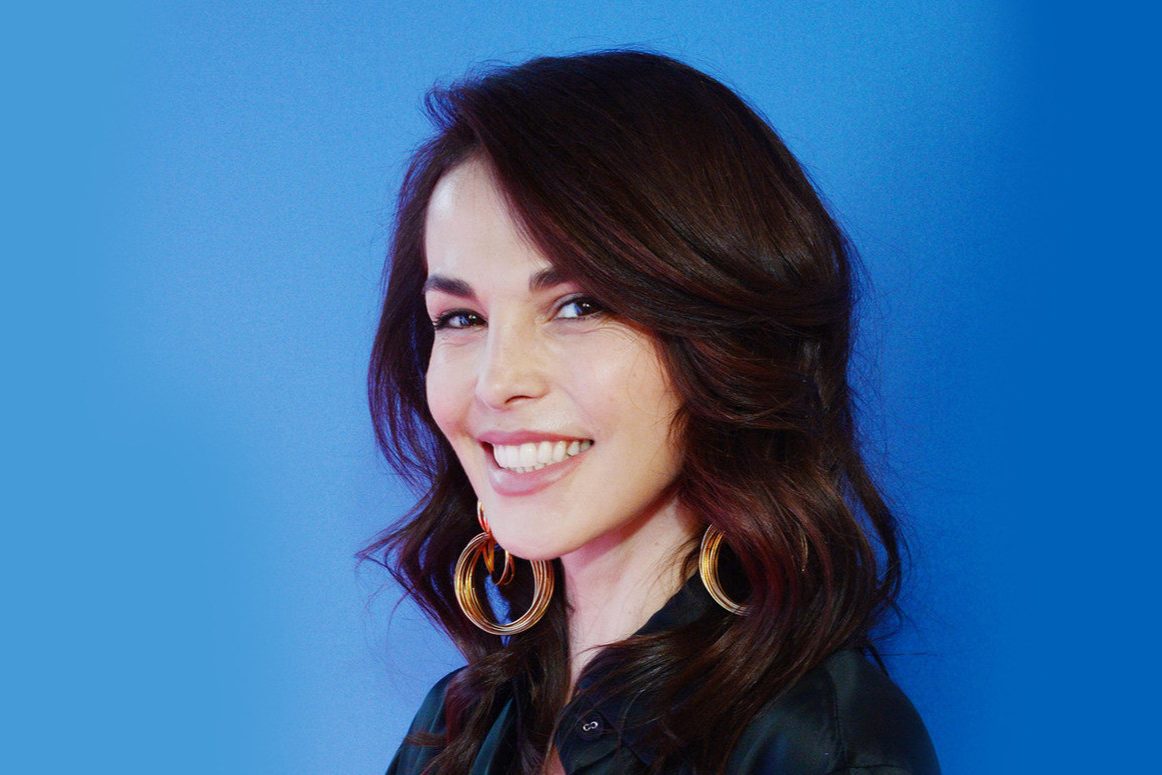 Роман с женатым олигархом и скандалы в группе «Фабрика». Как Сати Казанова шла к просветлению