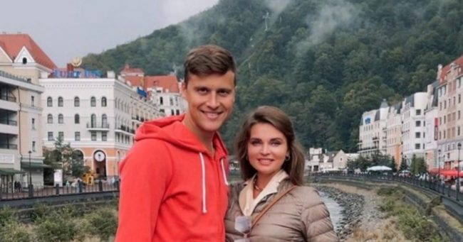 «Сделала тест от безысходности»: как жена Александра Энберта узнала о беременности