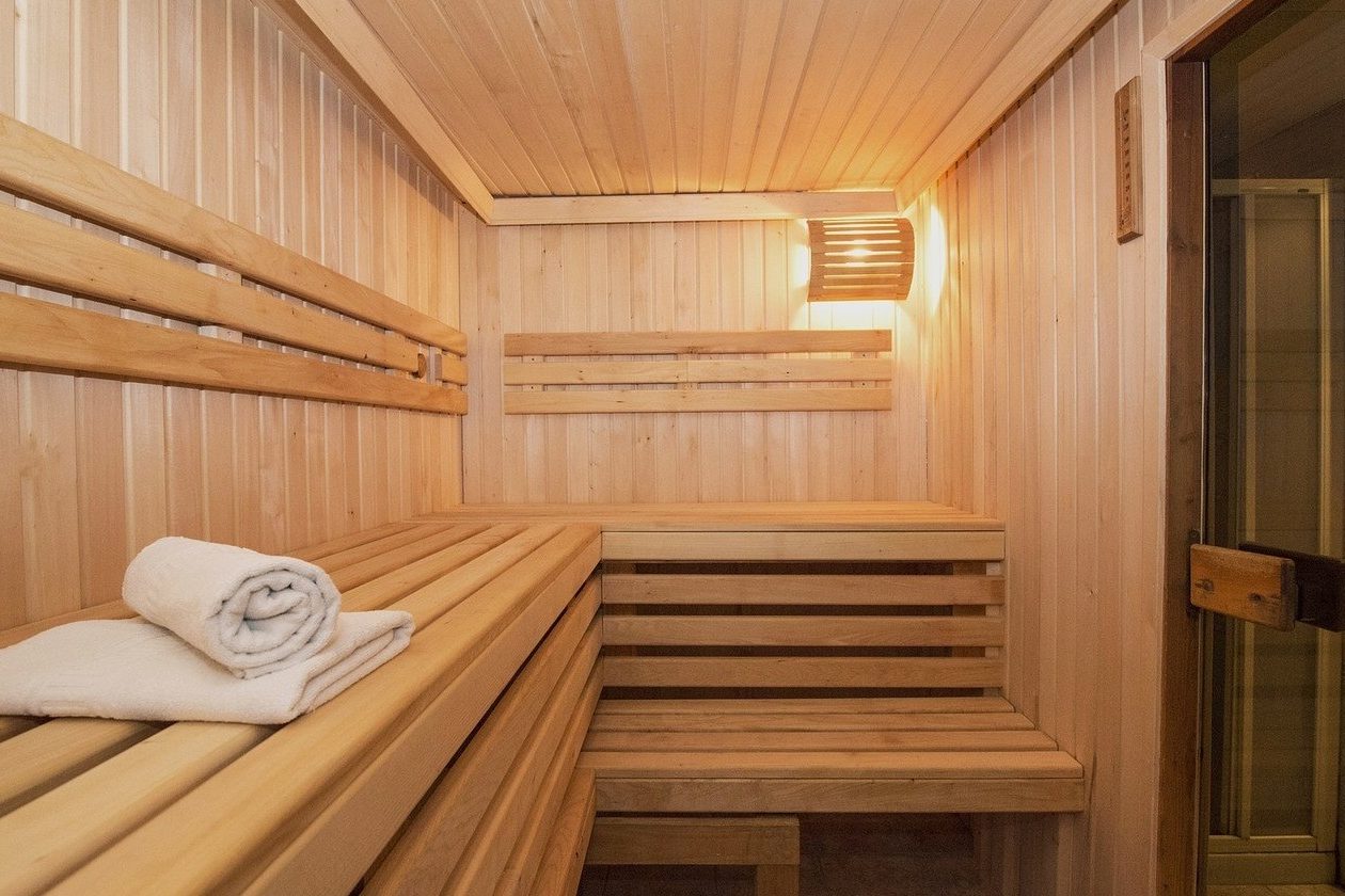 Умерли в странных позах: подробности таинственной гибели российских туристов в Албании