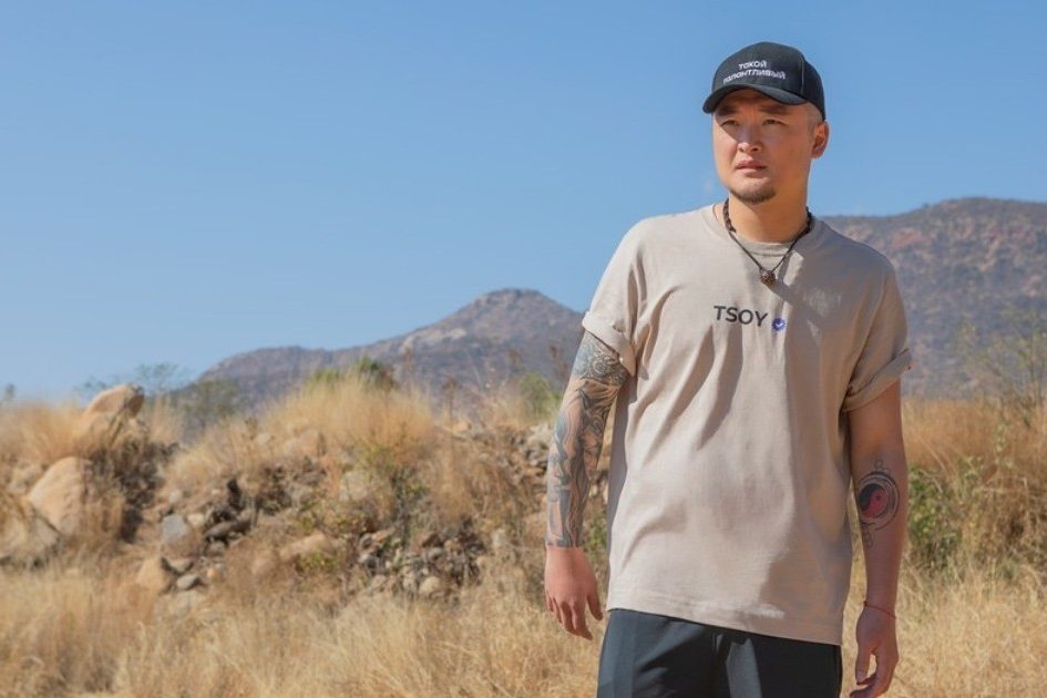 Фомин переживает за письку, а Цой подкатывает к Одинцовой: драмы «Звезды в Африке»